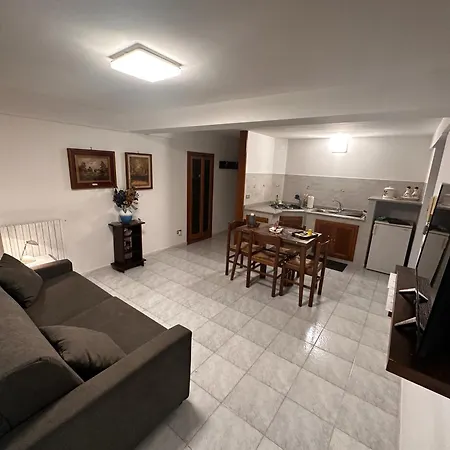 La Casa In Collina Apartment *